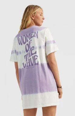 ONeill Women Of The Wave T-Shirt Dress | Purple Tie Dye 10 ONeill Women Of The Wave T-Shirt Dress | Purple Tie Dye -ONeill Fashion Shop 1300042 34519 03 MODEL