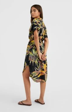 ONeill Cali Beach Shirt Dress | Black Tropical Flower -ONeill Fashion Shop 1300048 39033 03 MODEL