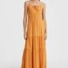 ONeill Quorra Maxi Dress | Nugget -ONeill Fashion Shop 1300049 17016 01 MODEL
