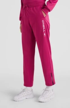 ONeill Rutile Sweatpants | Fuchsia Red -ONeill Fashion Shop 1550036 13012 02 MODEL