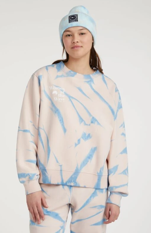 ONeill Women Of The Wave Sweatshirt | Pink Tie Dye 2 ONeill Women Of The Wave Sweatshirt | Pink Tie Dye -ONeill Fashion Shop 1750092 34014 01 MODEL