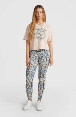 ONeill Stream T-Shirt | Peach Whip 11 ONeill Stream T-Shirt | Peach Whip -ONeill Fashion Shop 1850072 14021 04 MODEL