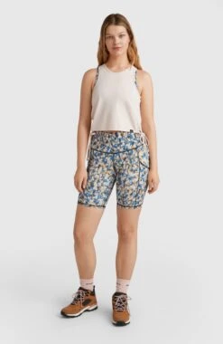 ONeill Airid Adjustable Tanktop | Peach Whip -ONeill Fashion Shop 1850076 14021 04 MODEL