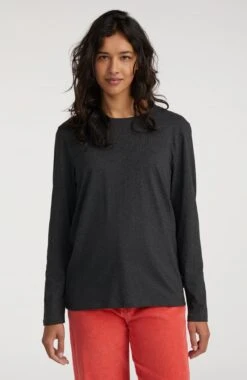 ONeill Essential Longsleeve T-Shirt | Black Out